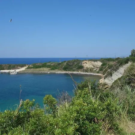 Kefalonia Sunshine סבורונטה